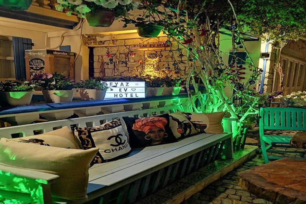 Beyaz Ev Hotel Alaçatı Luaran gambar