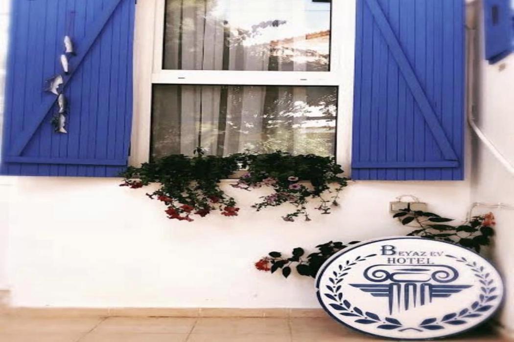 Beyaz Ev Hotel Alaçatı Luaran gambar